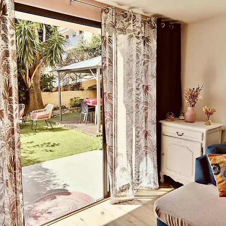 Avec Jardin A Deux Pas De La *