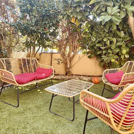 Lägenhet Avec Jardin A Deux Pas De La *